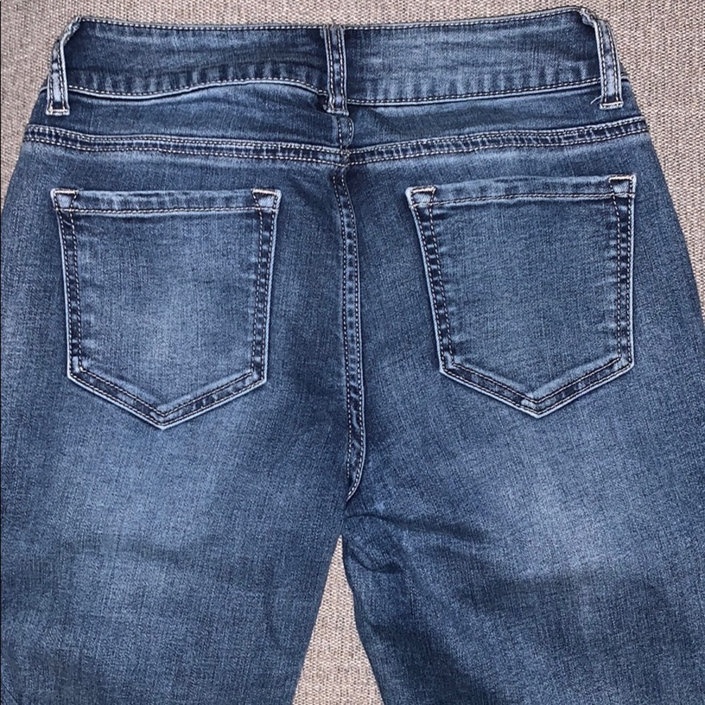Jeans - Picture 2 of 3